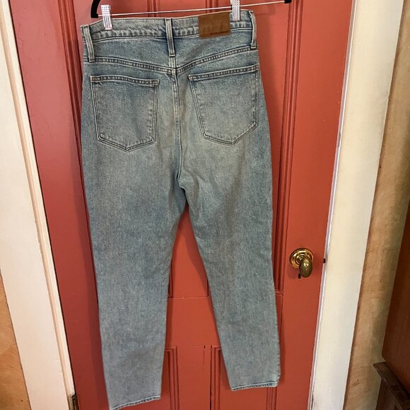 Rivet and Thread Slim Straight Jeans - Picture 3 of 6